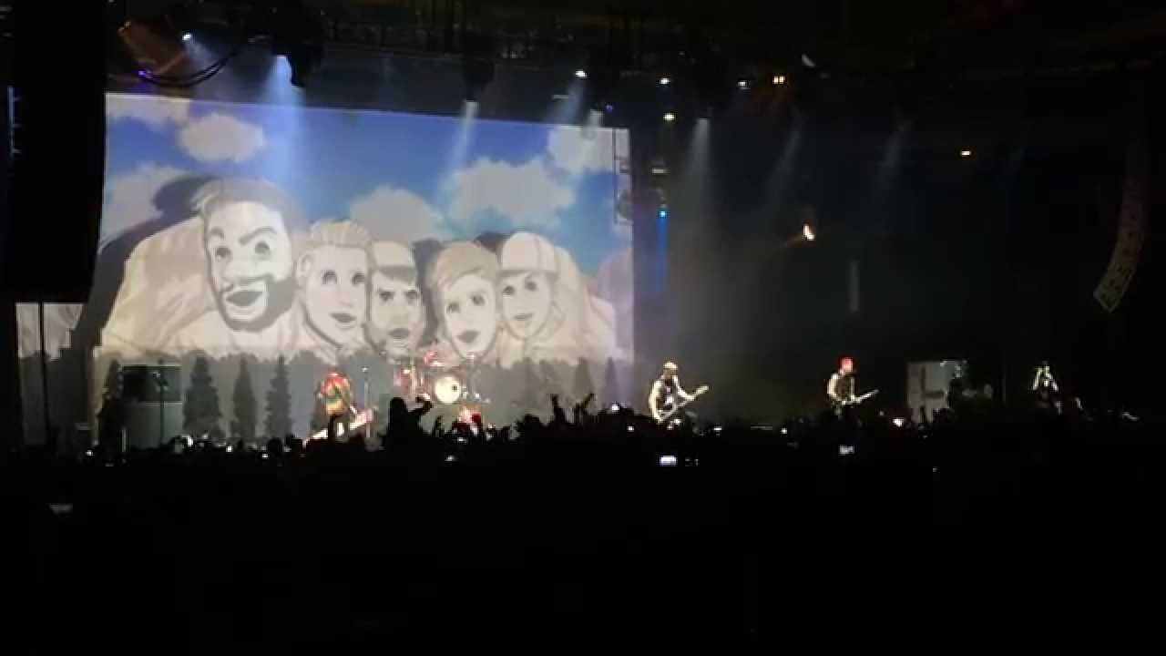 Right Back At It Again - A Day To Remember (Chicago, IL 9/18/14) - YouTube