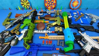 Batman Zırhı Polis Suit Zırhı Kırmızı Vizör Renkli Ve Gerçekçi Silahlarla Hedefleri Vurmak