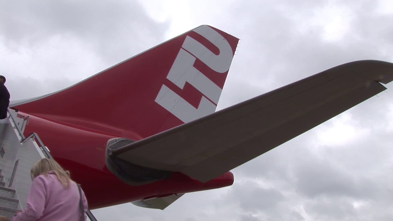 THE SIGHT & THE SOUND 2/3 : Farewell flight LTU A330 D-ALPD from Tempelhof to Tempelhof