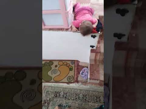 ببینید کجا خوابیده 