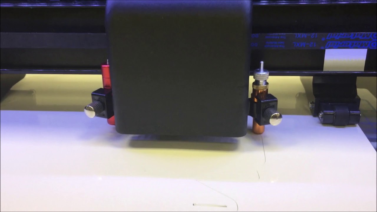 Plotter taglio e cordonatura MG R-60