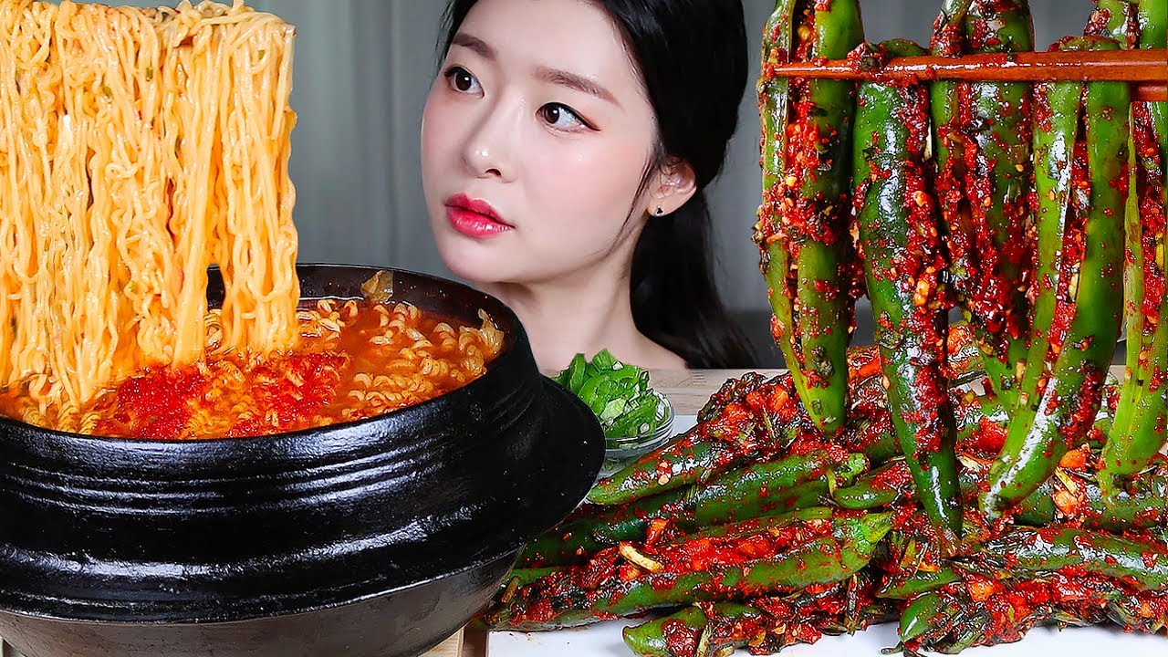 ASMR * Кимчи с острым перцем 🌶 (+ Рецепт) Самый острый корейский рамэн X4 9 413 SHU🔥 MUKBANG