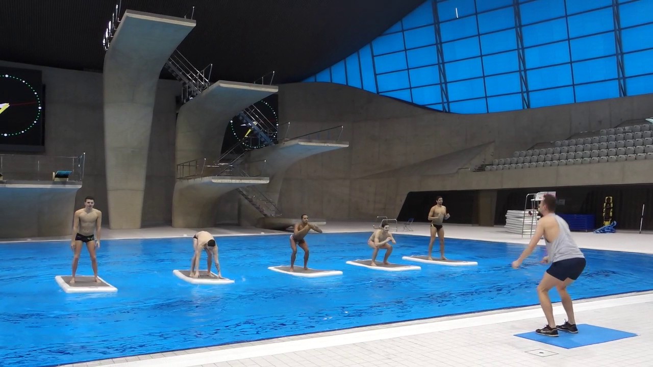 Elite Swimming Team Try a FloatFit Class | London, England | AquaPhysical