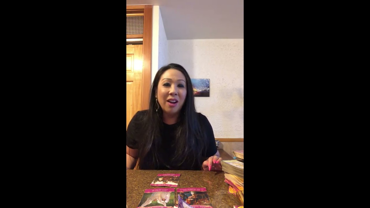 *THE EMPEROR IS WATCHING 👀* Special Love Reading Soulmate Twinflame