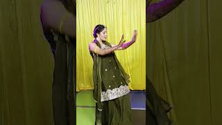 Bride (prachi) mehandi night💕💕💕 #everyone #mehandi #dance #fun #enjoy #oldaong #viral #shorts