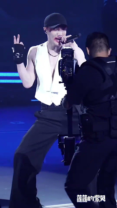 'Give Me a Chance' #grandline5inbj_day2 #layzhang #zhangyixing