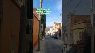 cuando paso por Ayotlan y la música está en su mero punto...súbele tia pancha