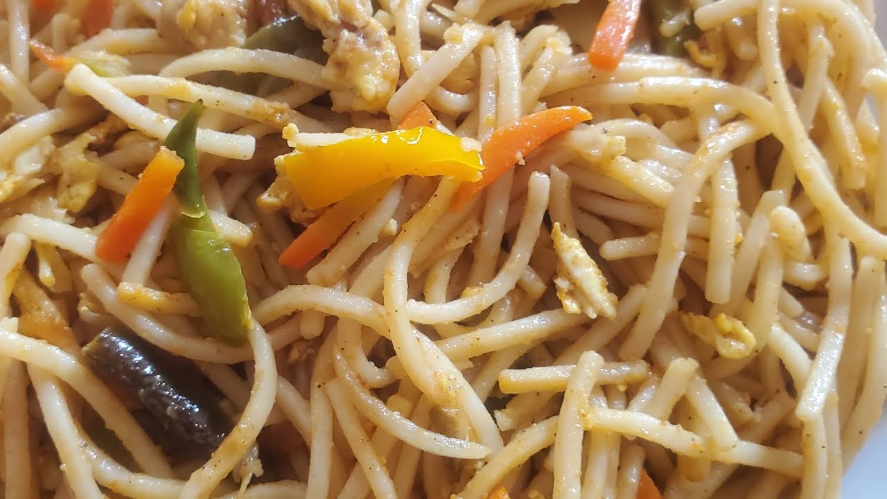 দোকানে মতো চিকেন চাউমিন রেসিপি খুবই মজাদার 🥰