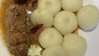 Video thumbnail of "Silesian dumplings (Kluski slaskie, Schlesische Kartoffelklöße) recipe"