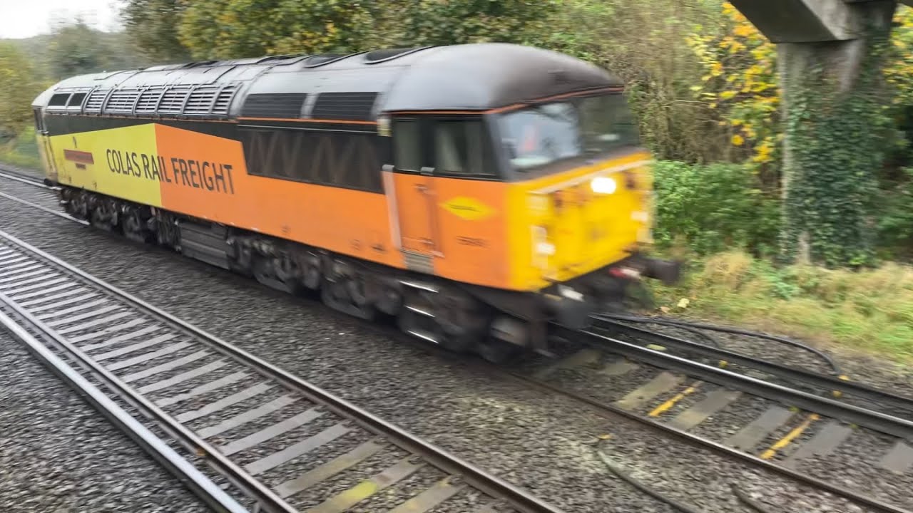 Class 56 | 56049 ‘Robin of Templecombe’ | Light Loco & Mega Thrash | Colas
