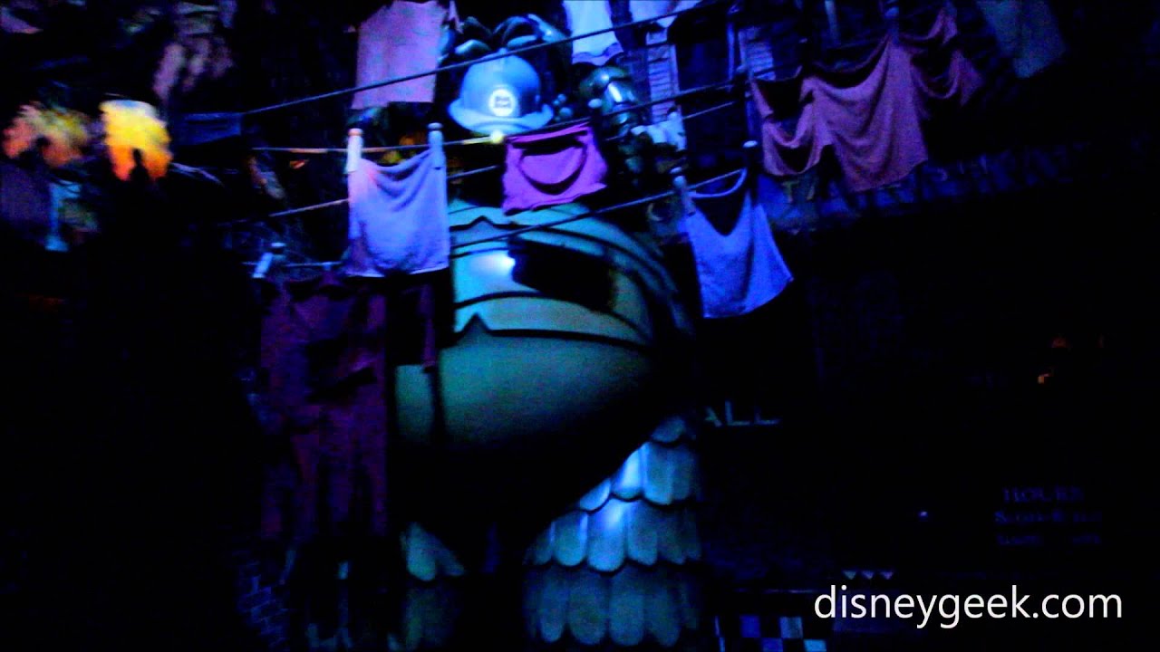 Tokyo Disneyland: Monsters, Inc. Ride & Go Seek (POV)