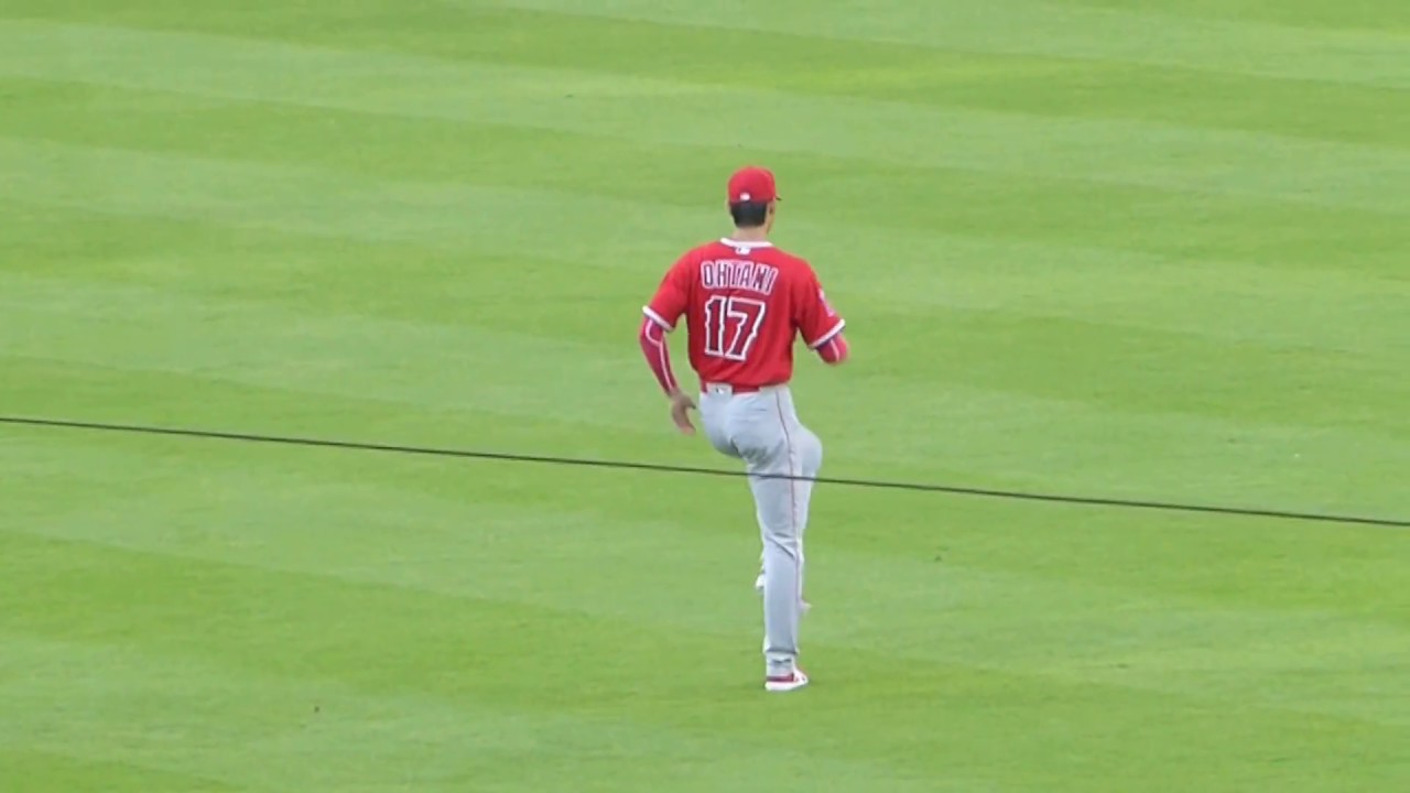 Shohei Ohtani Takes The Fieldstretch Out Warm Ups Prior To Start