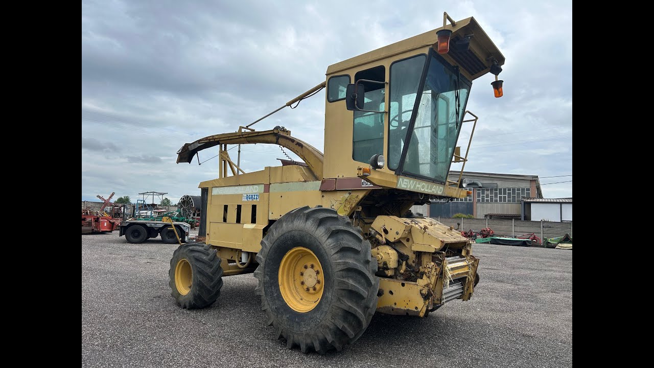 Trincia semovente Ford New Holland 2305