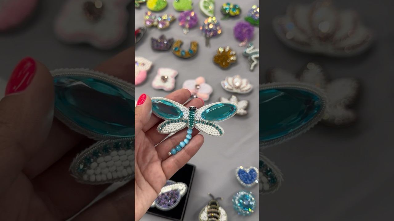 #брошь 🦋 #brooch #butterfly #handmadewithlove #ручная работа #идея подарков #чтосплестиизбисера