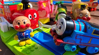 プラレール アンパンマン電車とGOGOトーマスを走行して遊んだよ【ウピさん＆upisch】