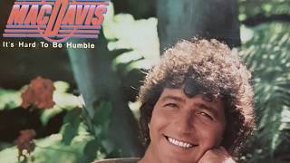 Video thumbnail of "Mac Davis - It's Hard to Be Humble  (January 21, 1942 – September 29, 2020)"