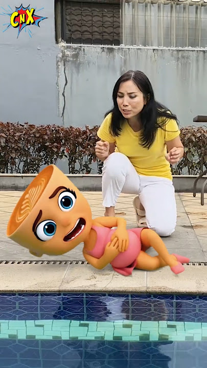 PREGNANT BALLERINA CAPPUCCINA GIVES BIRTH IN A SWIMMING POOL!