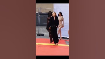 Gigi Hadid Leading the Runway