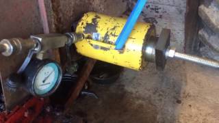 Hydraulic Cylinder Pin Removal