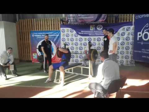 Жим лежа 215 кг, с.в. 98 кг