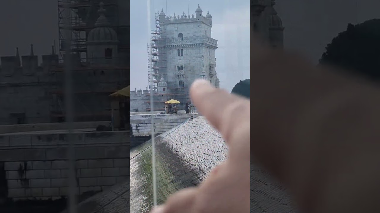 Ônibus anfíbio na no rio teju na Europa 