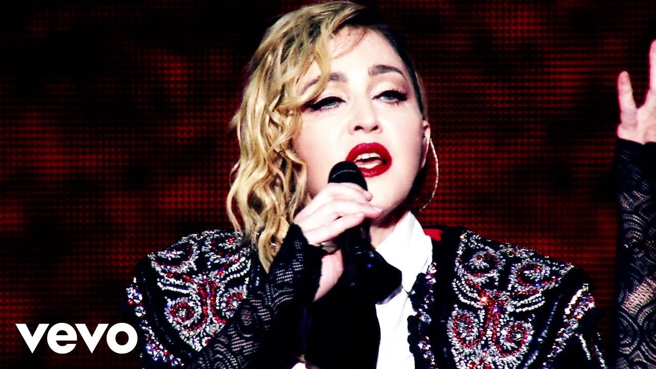 ⁣Madonna - Living For Love (Rebel Heart Tour / Sydney, 2016)