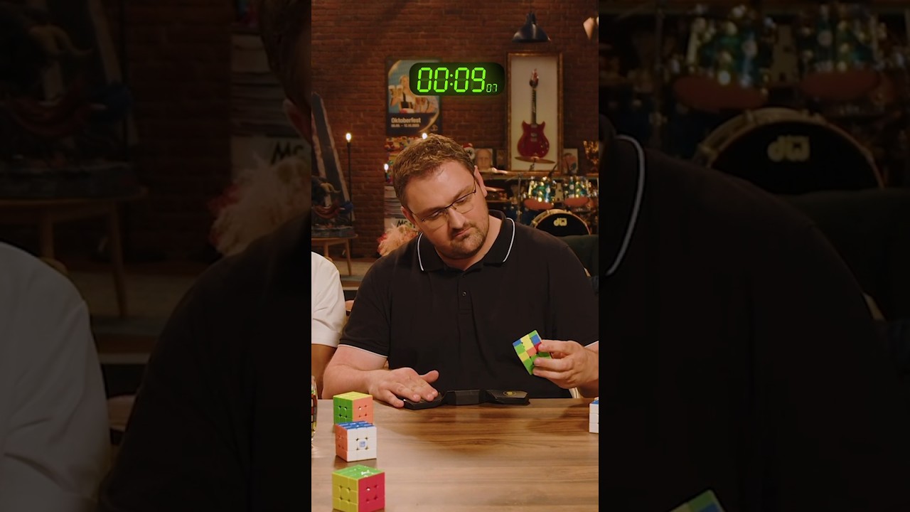 Il fait un Rubik's Cube à une main... (ft @victorcolin3656)