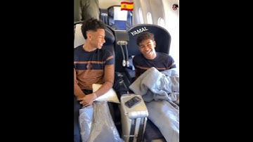 Barcelona on the plane😂 #shorts #football #lamineyamal