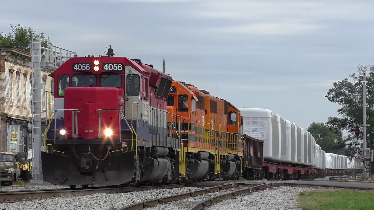 Windmill parts train on the CF&E  TP&W 4056 GP40X
