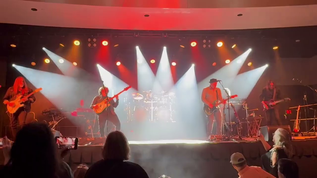 Kansas - Carry On Wayward Son (live excerpt) - 2/12/2026