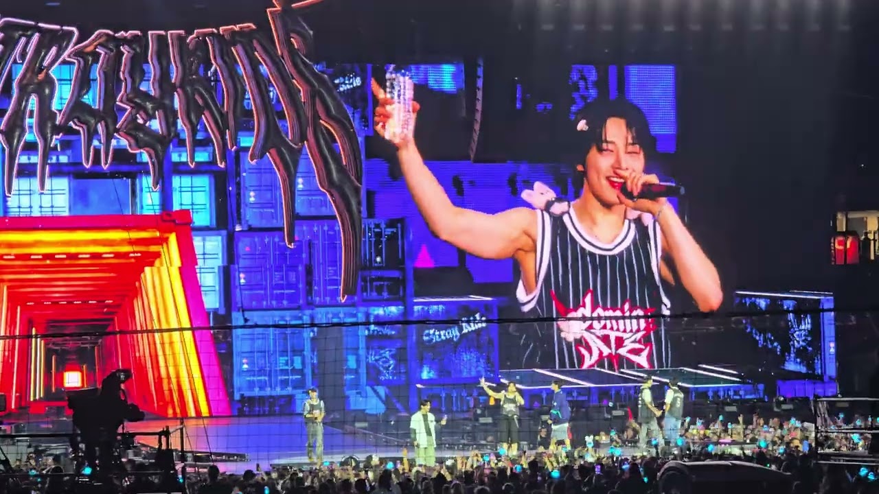 Stray Kids Dominate Tour Seattle 05-24-25   Fancam Encore - Chk Chk Boom (Festival Ver) + Haven