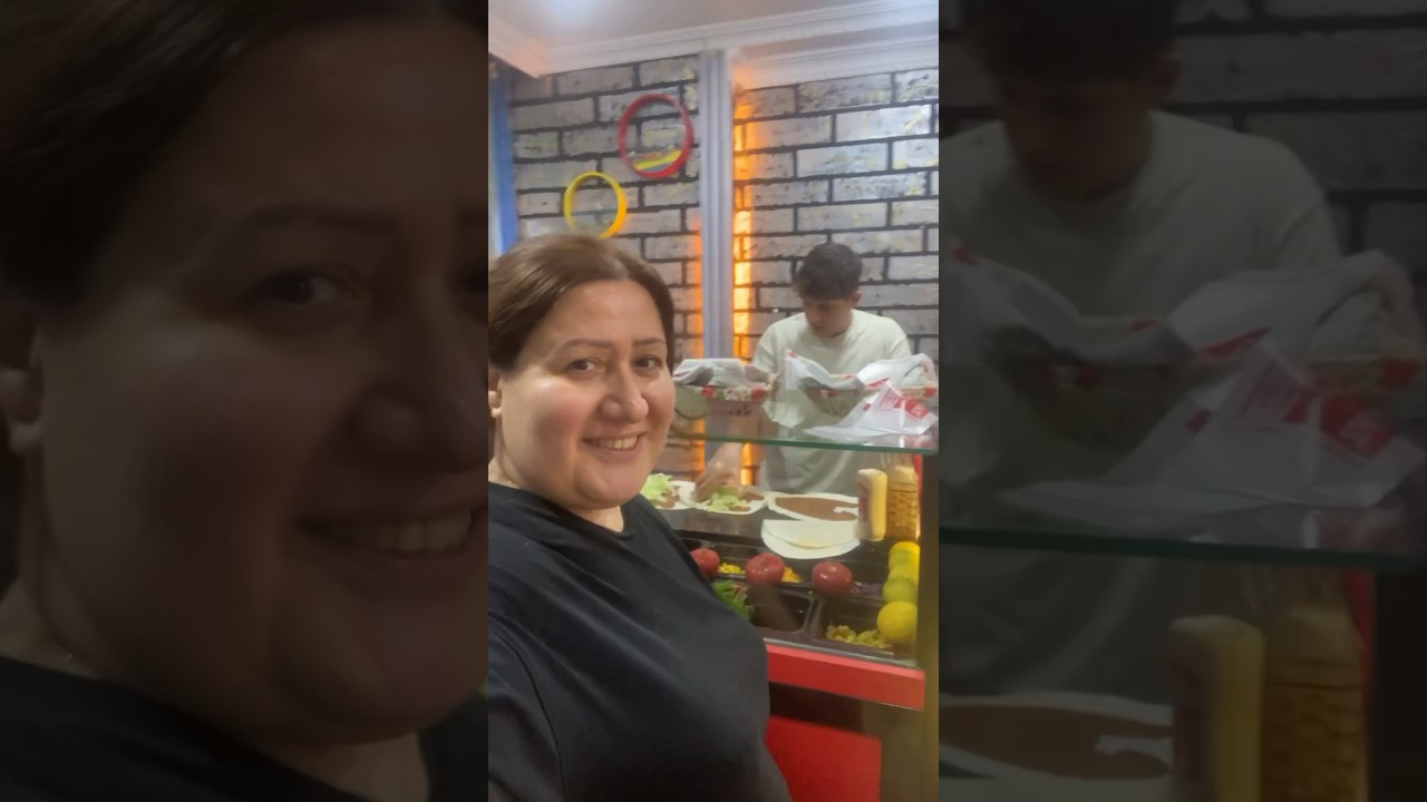 Kimler çiğ köfte seviyor⁉️ #izle #food #keşfet #pratiktarifler #shortsvideo #yemektarifleri#çiğköfte