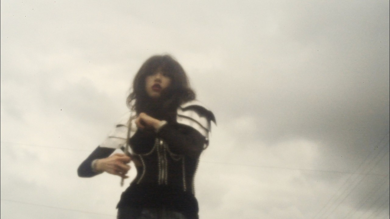 在 YouTube 上觀看「James the Seventh - Awkward (Official Lyrics & Visualizer)」 在 YouTube 上觀看「James the Seventh - Awkward (Official Lyrics & Visualizer)」