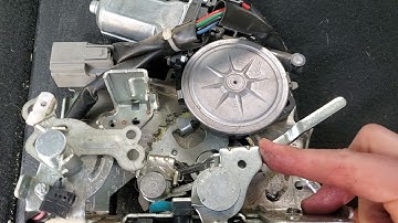 Dodge/Chrysler power liftgate stuck closed. Manual open/release.