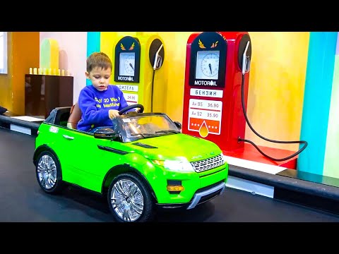 Funny Tema Ride on Power Wheels cars and Pretend Play with toys on the