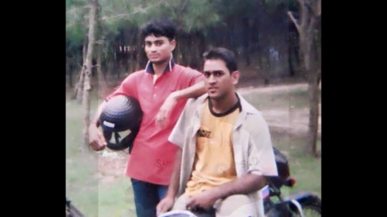 MS Dhoni: 13 Rare pics of MS Dhoni Early life.
