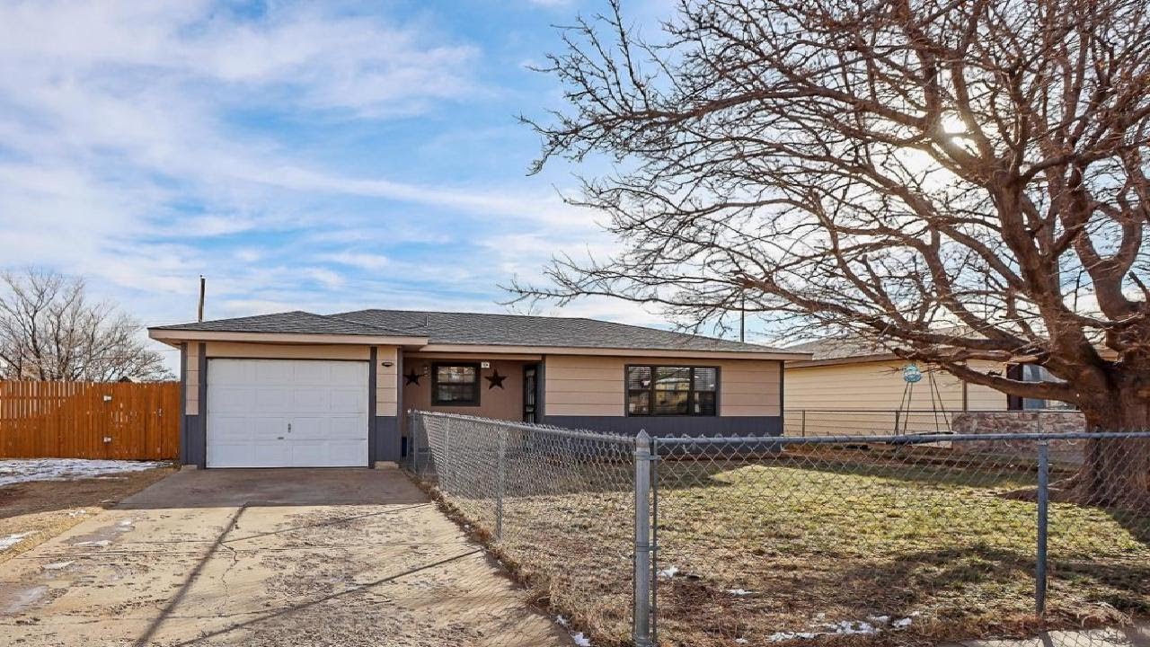 1011 SUNRISE DR, Amarillo, TX Presented by Lisa Harris Home Team