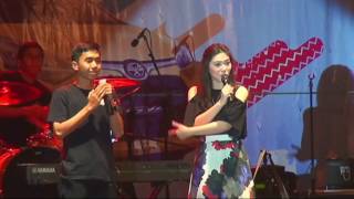 Video voorbeeld van "Isyana Sarasvati Live Banjarmasin - 05 - Kau Adalah"