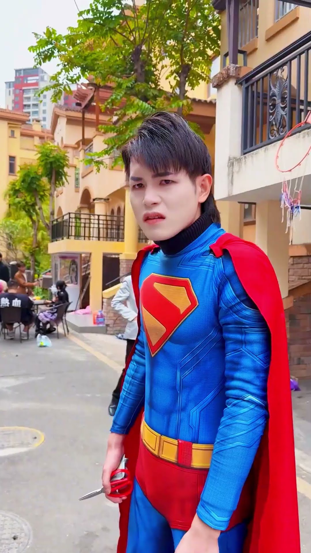 善良的果果差点被坏人打了#海贼王 #路飞