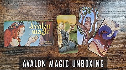 Avalon Magic Deck | Unboxing and Flip Through