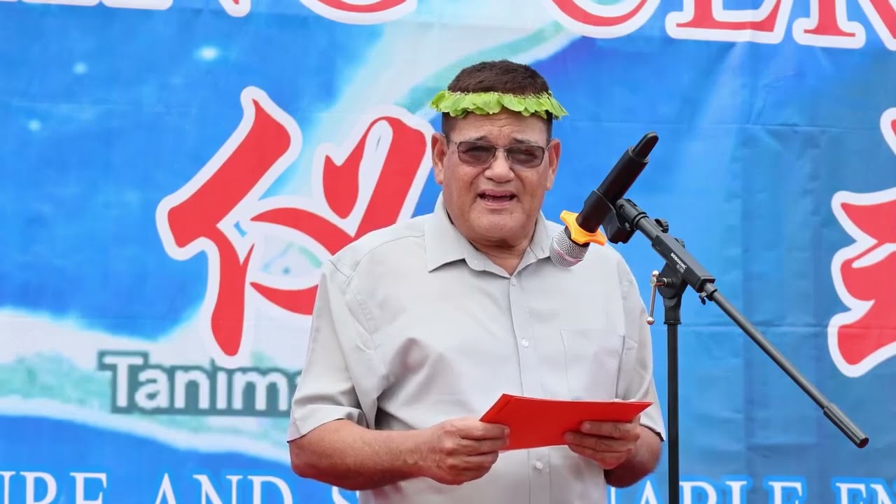 Kaukan te karao kawai iaon Butaritari (Opening Road Construction on Butaritari Island)