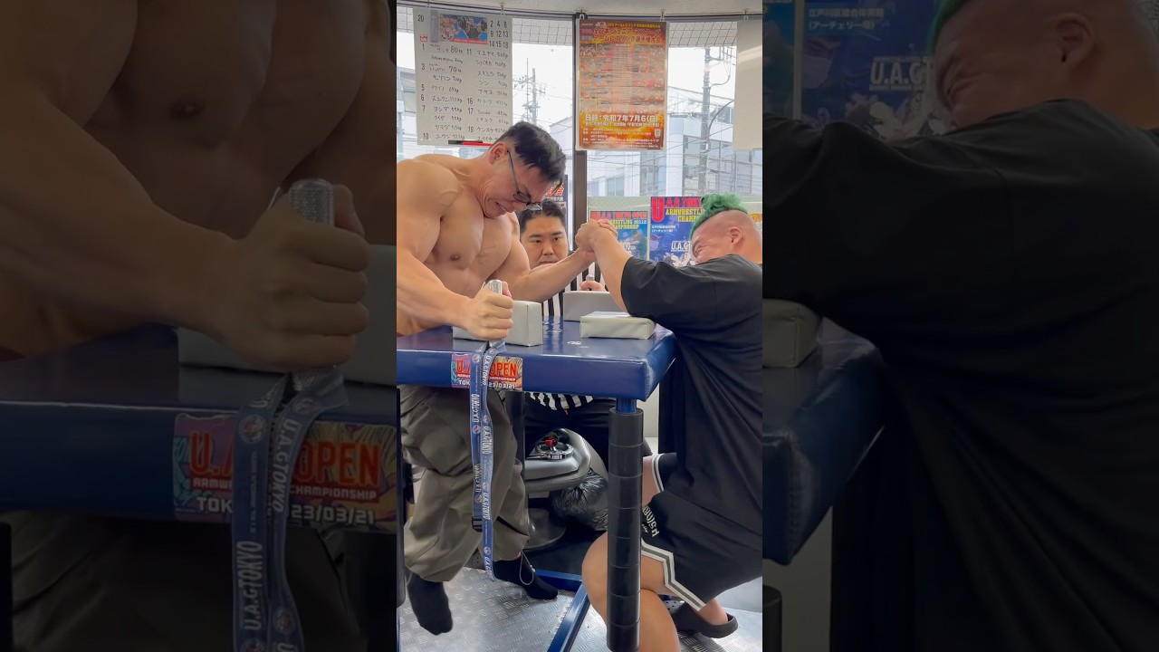 Arm wrestling contest with Japan's strongest man #Hulk - YouTube