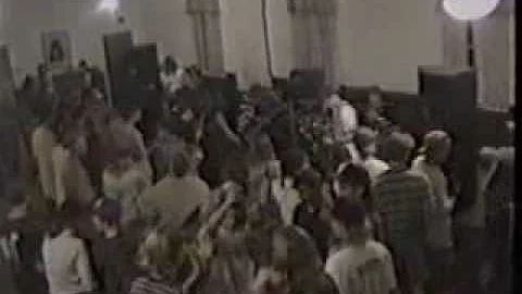 Nevergreen w/Sawhorse opening - Osnabruck Centre A...