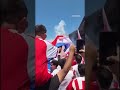 ¡LOS HINCHAS PARAGUAYOS ALIENTAN EN LA PREVIA! 🇵🇾🤩#COPAMUNDIALFIFA