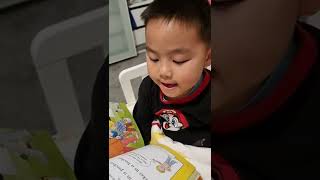 Calum reading by himself within 2 weeks of learning at school 19/10/2022 (aged 5)