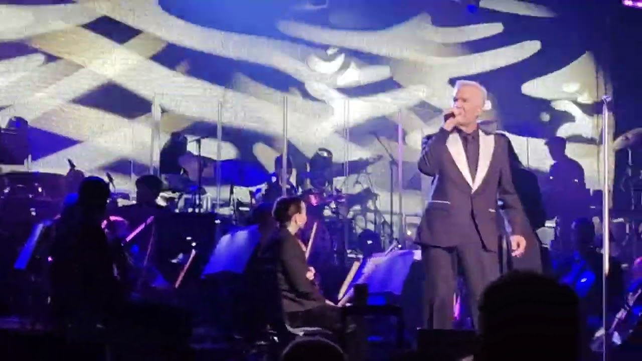 ABC - (How to Be a) Millionaire (4/11/25, Cliffs Pavilion, Southend, England, UK)