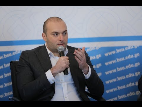 პრემიერი ბათუმში ახალგაზრდებს  შეხვდა