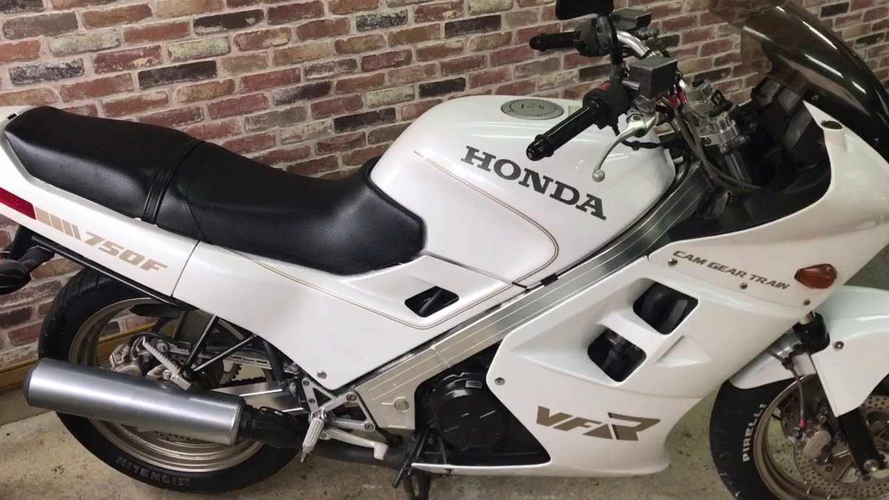 ☆整備済み 車検長い すぐ乗れる☆白バイ仕様 VFR750 RC24☆フロント