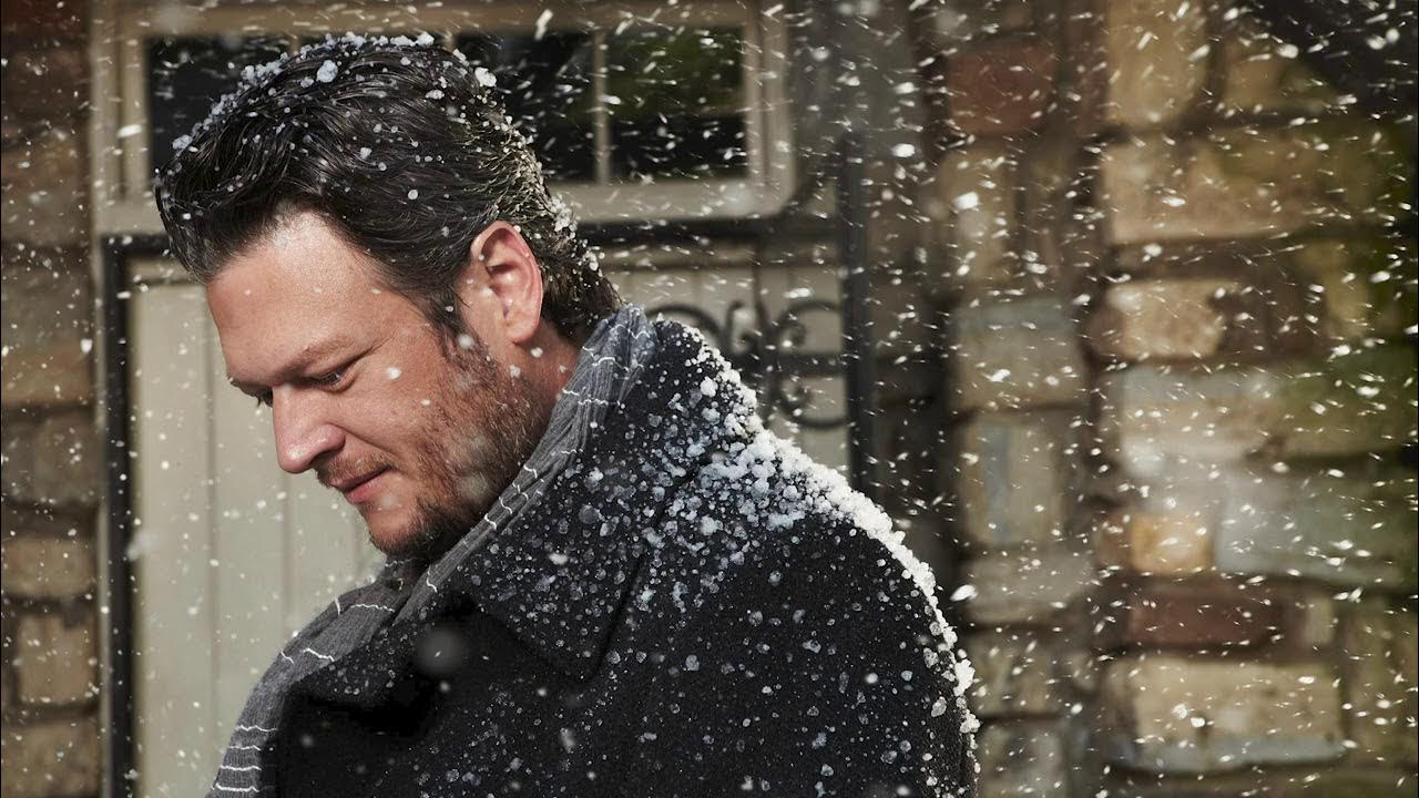 Blake Shelton - Two Step 'Round the Christmas Tree (Audio) Blake Shelton - Two Step 'Round the Christmas Tree (Audio)