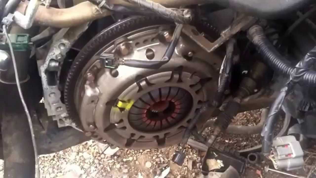 Nissan Sentra Service Manual: Clutch disc and clutch cover Nissan Sentra Service Manual: Clutch disc and clutch cover